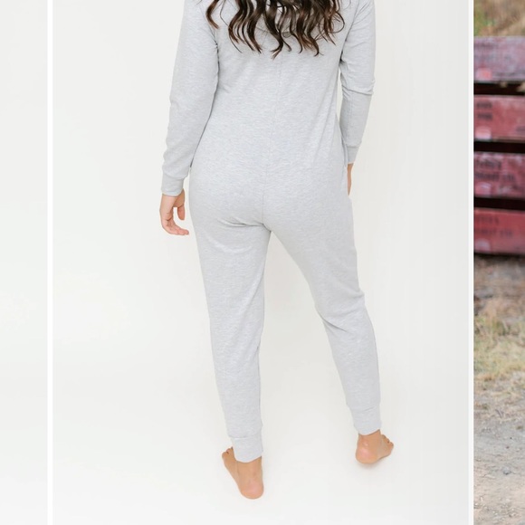 Smash + Tess Jilly Jogger Romper in Red, Size Medium - Picture 7 of 7